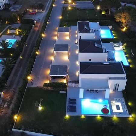 Les Residences Свороната Екстериор снимка