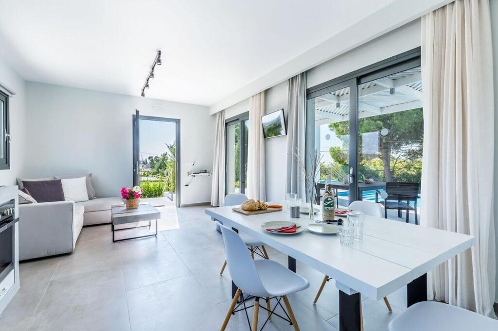 Les Residences Свороната Екстериор снимка