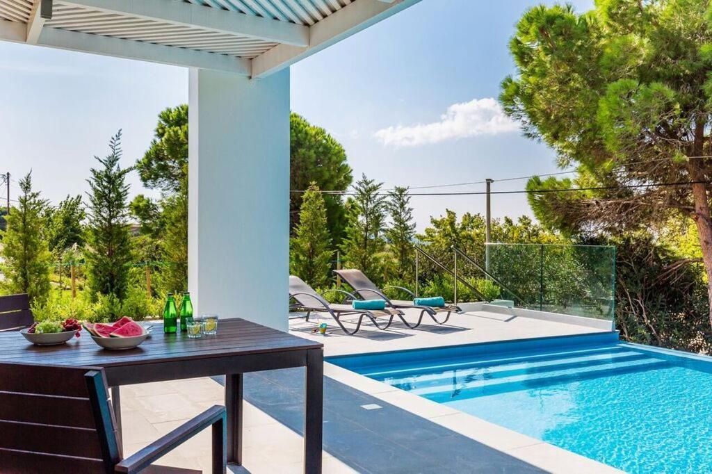 Les Residences Свороната Екстериор снимка